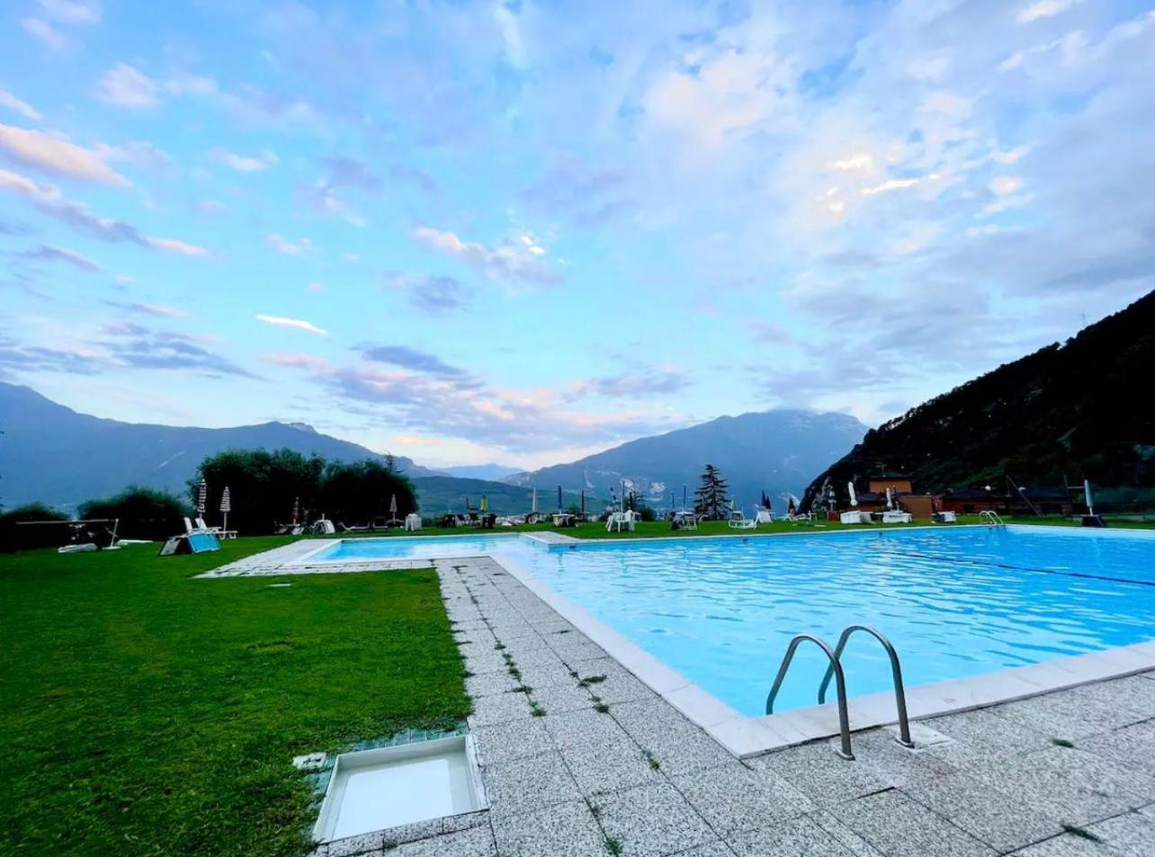 Casa Segantini - Panorama Pool Apartment Gavazzo Nuova Exteriör bild